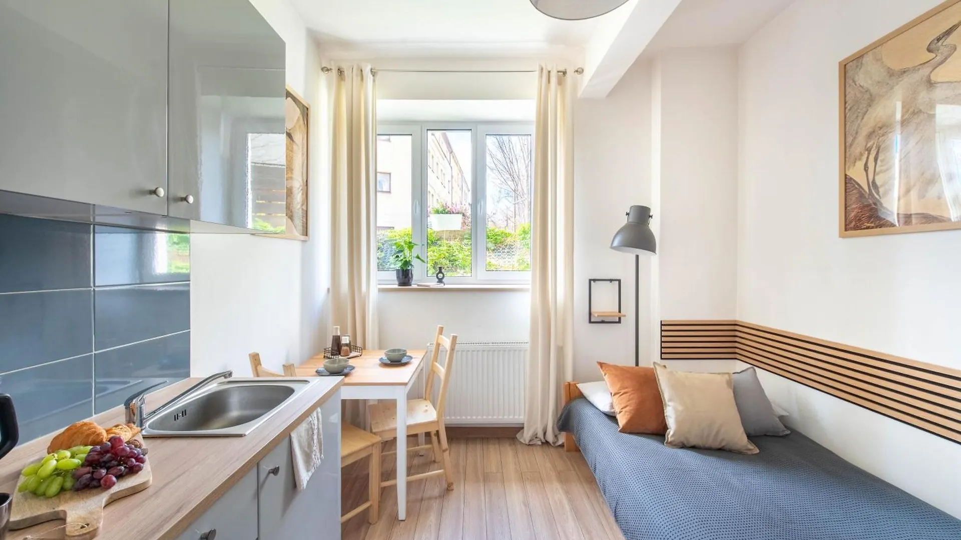 Krakowcharm Apartment No1C - City Center Close To The Fast Train To The Airport